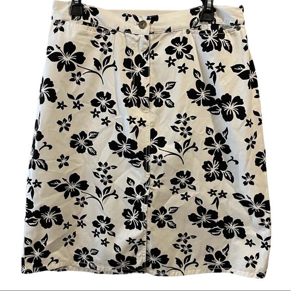 david n sport Dresses & Skirts - David N Sport Black and White Hawaiian Tropical Floral High Waist Cotton Skirt